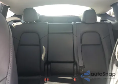 2023 Tesla Model Y из США, поврежденный, VIN 7SAYGDEE2PA111557